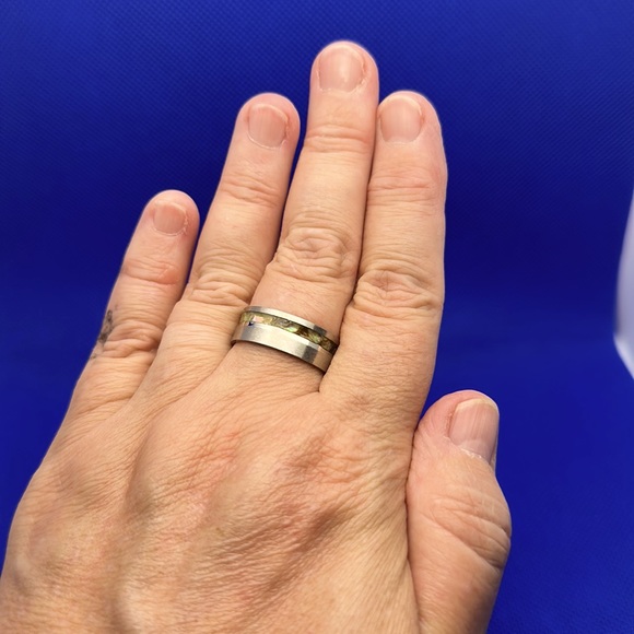 8mm Silver Stainless Steel & Abalone Ring - Picture 3 of 6